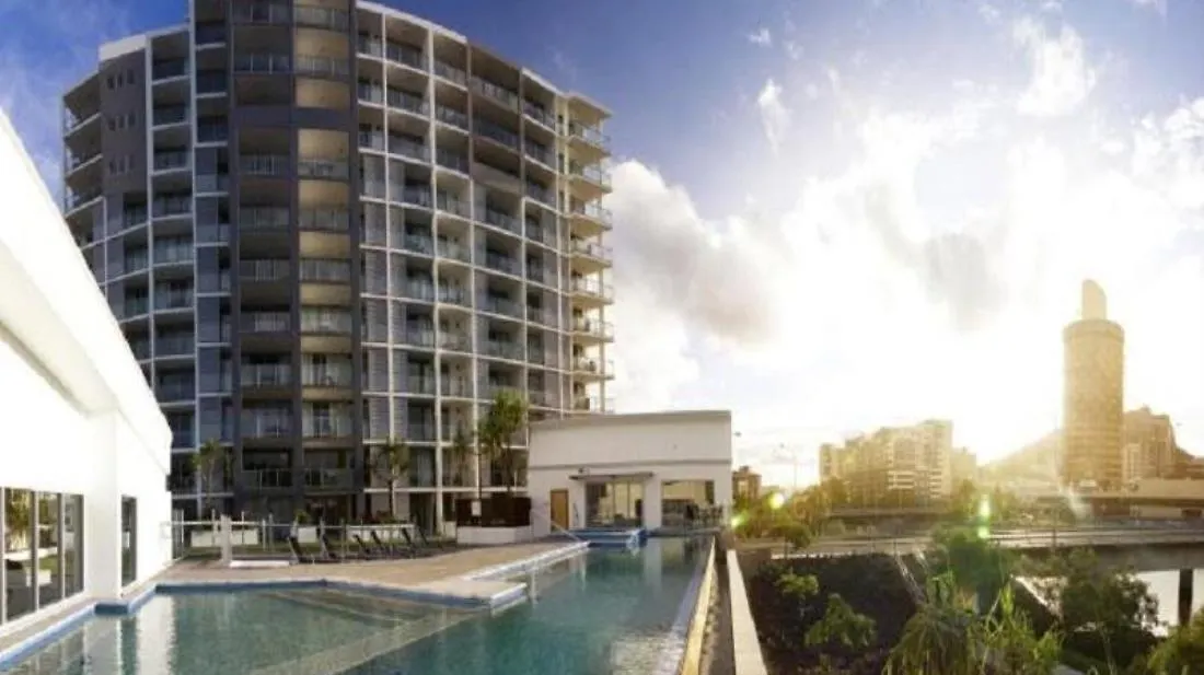 Oaks Townsville Gateway Suites Australia